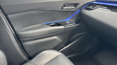 Toyota C-HR 2.0 Hybrid Dynamic 5dr CVT Hybrid Hatchback